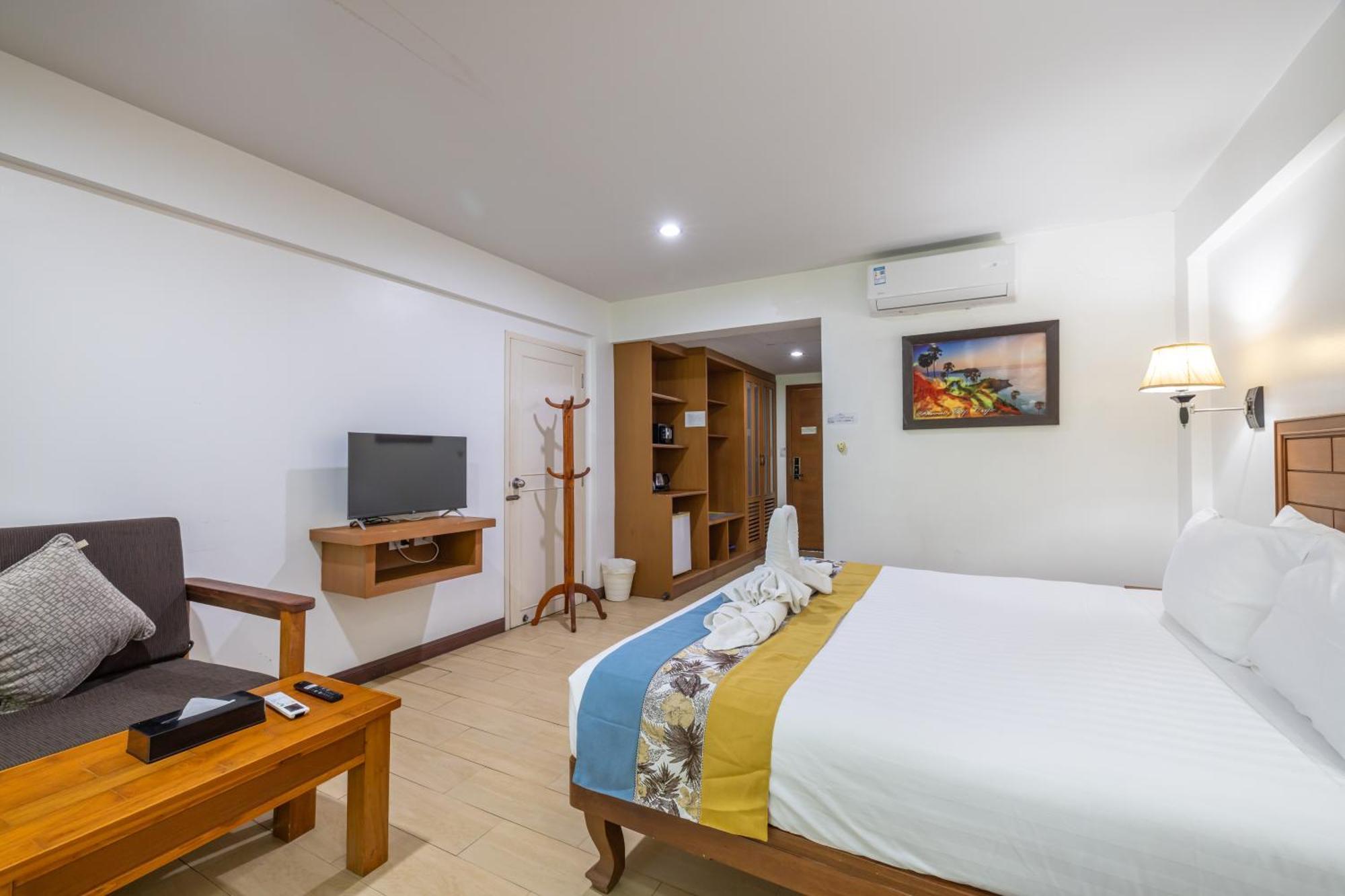 Phuket Meet Holiday Hotel 普吉岛相遇花园度假酒店 Rawai Exterior foto